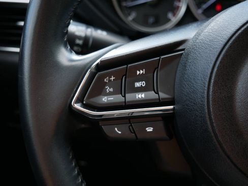 Used 2018 MAZDA CX-5 Touring w/ Preferred Equipment Package AWD/4WD image 17