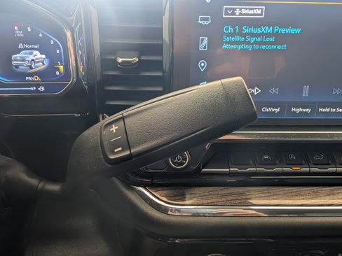 Used 2023 Chevrolet Silverado 1500 LT RWD image 31