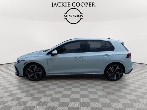 Used 2026 Volkswagen GTI SE FWD image 8