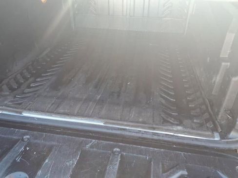 Used 2012 Chevrolet Avalanche LTZ image 21