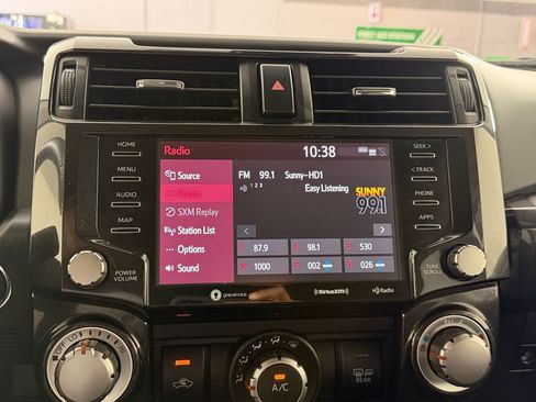 Used 2021 Toyota 4Runner TRD Off-Road AWD/4WD image 26