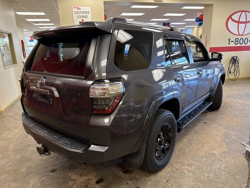 Used 2019 Toyota 4Runner SR5 Premium AWD/4WD image 12