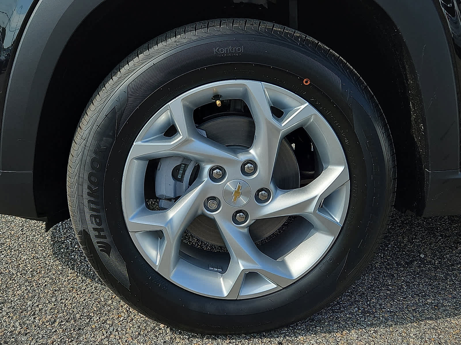 New 2026 Chevrolet Trax LS w/ LS Convenience Package FWD image 7