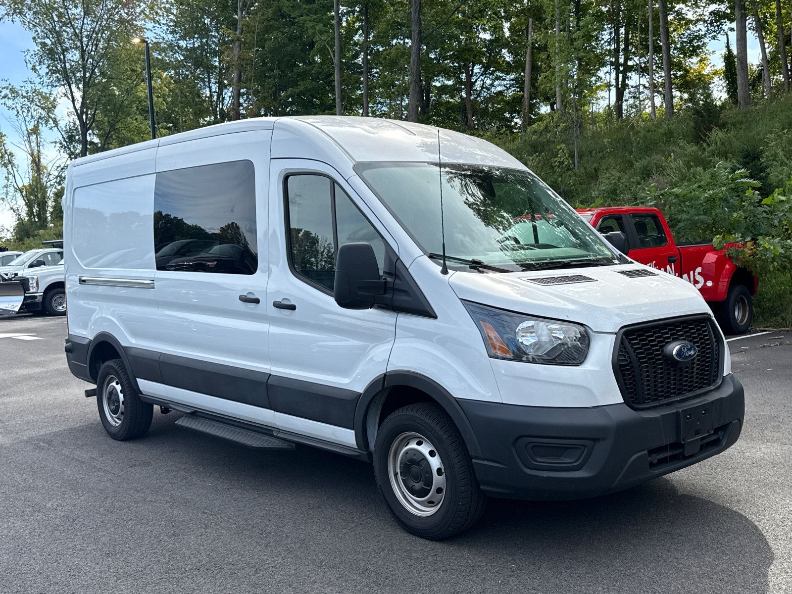 Used 2024 Ford Transit 250 148 Medium Roof RWD image 1