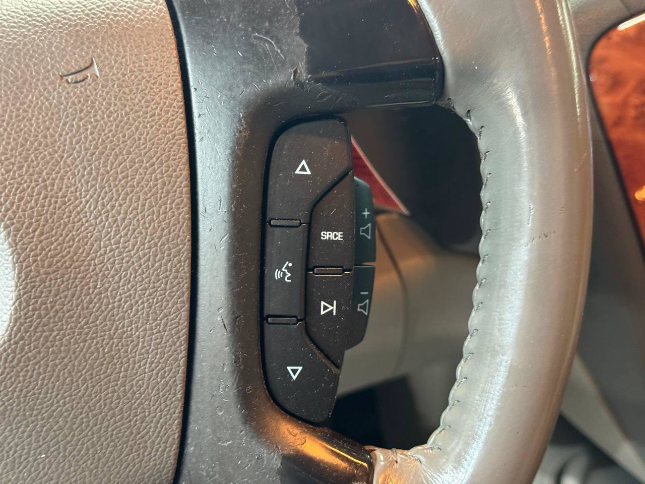 Used 2007 Chevrolet Tahoe LTZ w/ LTZ Preferred Equipment Group RWD image 26