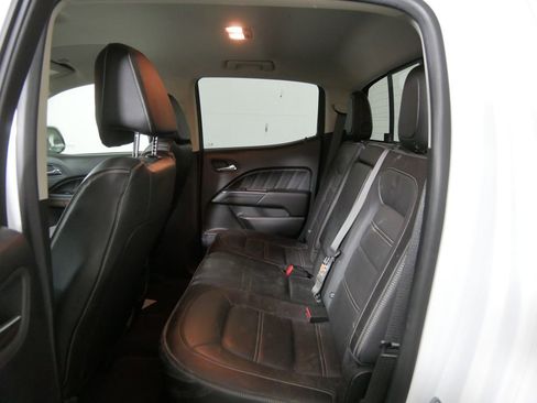 Used 2021 GMC Canyon Denali image 17