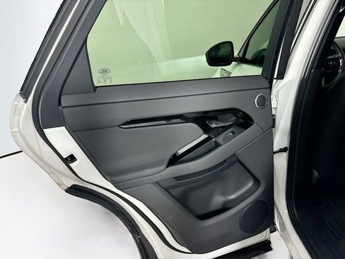 Used 2025 Land Rover Range Rover Evoque Dynamic SE image 24