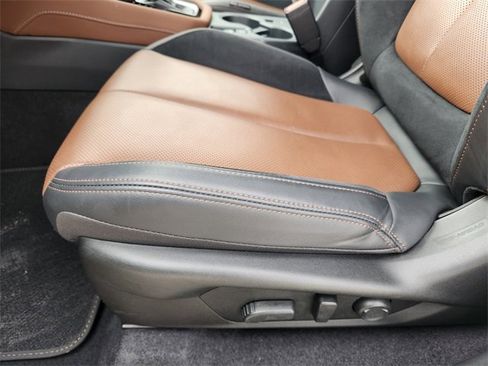 Used 2025 Subaru Forester Touring image 26
