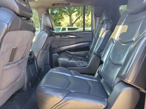 Used 2017 Cadillac Escalade ESV Platinum image 19