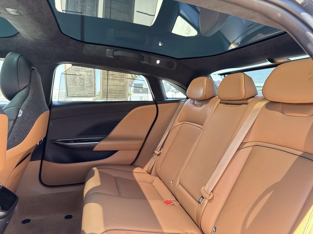 Used 2023 Lucid Air Touring AWD/4WD image 18