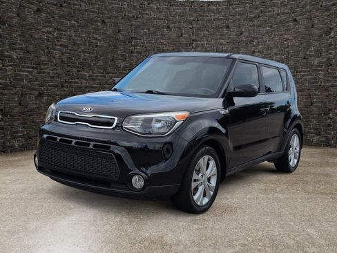 Used 2016 Kia Soul + FWD image 6
