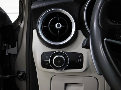 Used 2019 Alfa Romeo Stelvio Ti Sport w/ Quick Order Package 22S Sport image 47