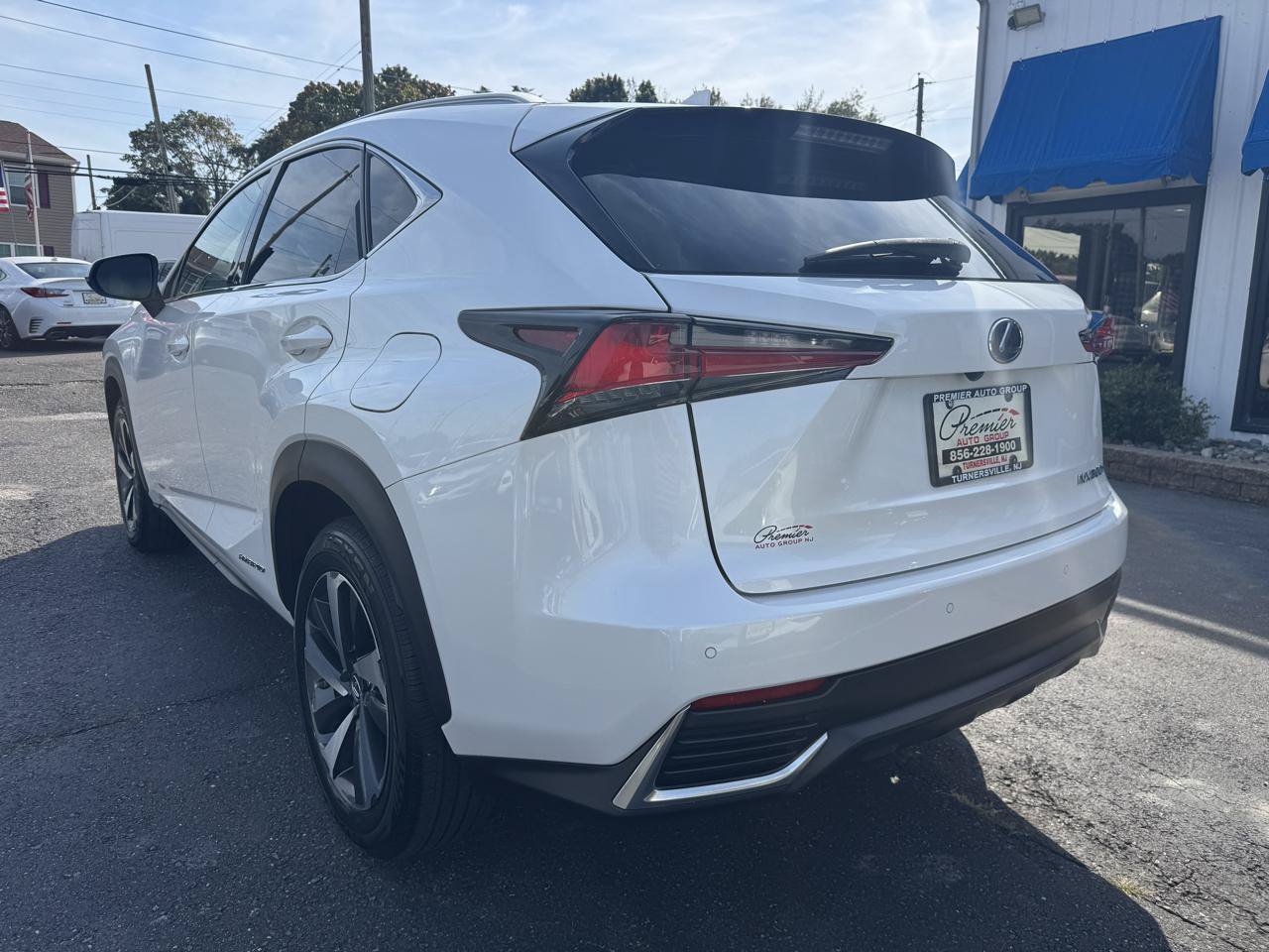 Used 2018 Lexus NX 300h AWD w/ Premium Package image 7