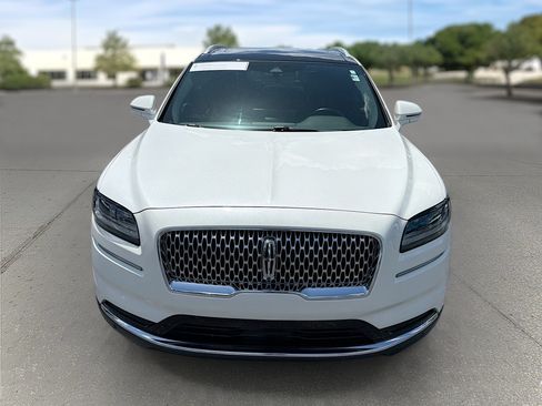 Certified 2022 Lincoln Nautilus Reserve w/ Equipment Group 201A AWD/4WD image 2
