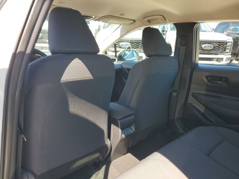 Used 2025 Toyota Corolla LE image 13