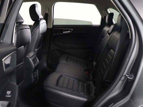 Used 2024 Ford Edge SEL w/ Convenience Package image 27