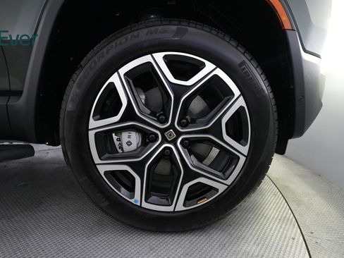 Used 2026 Rivian R1S Adventure AWD/4WD image 20