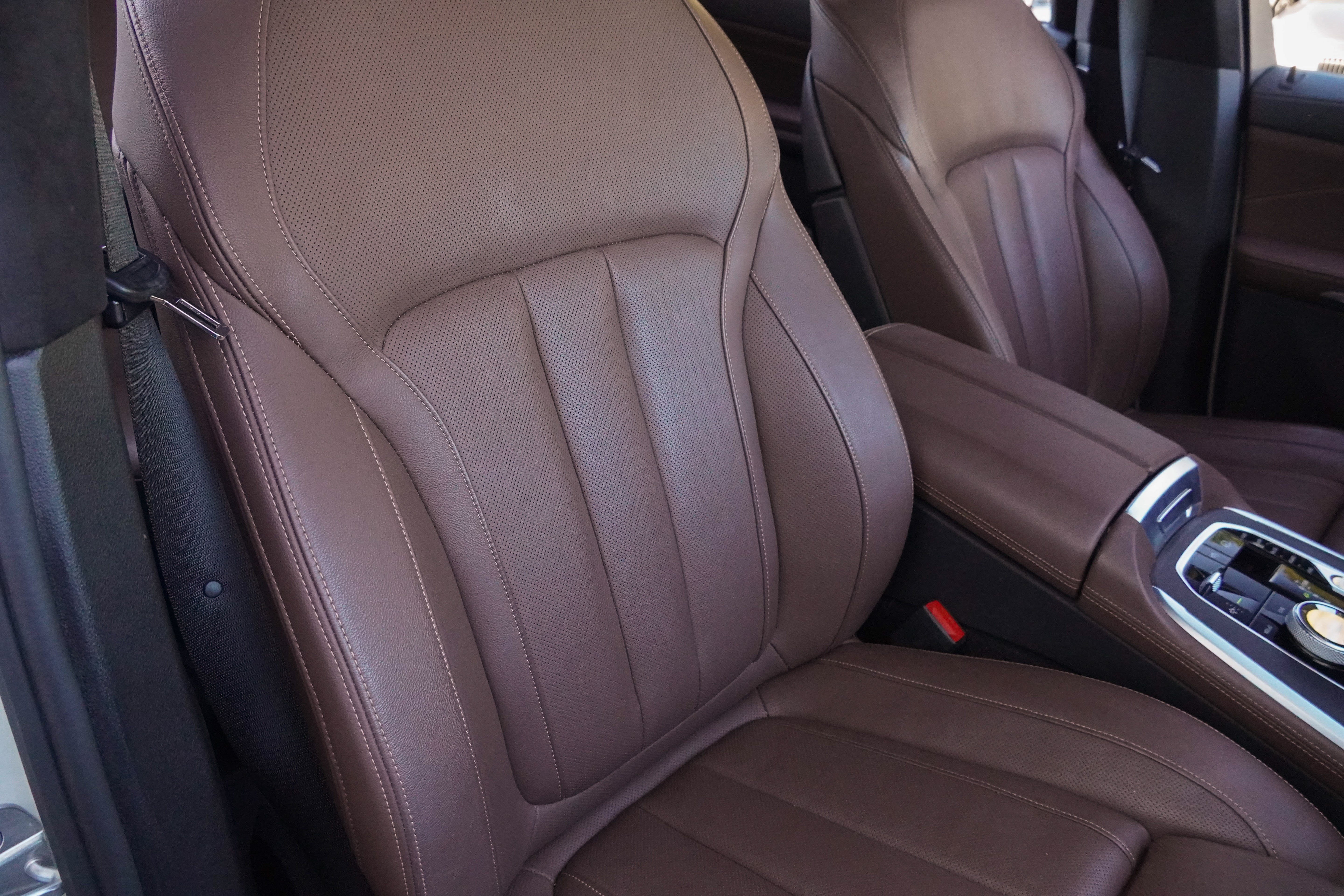 Used 2020 BMW X7 xDrive40i w/ M Sport Package AWD/4WD image 11
