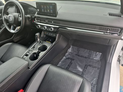 Used 2024 Honda Civic Sport Touring image 33