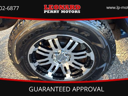 Used 2009 Jeep Wrangler Unlimited Sahara w/ Dual Top Group image 24