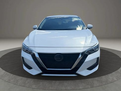 Used 2022 Nissan Sentra SV w/ Trunk Package FWD image 2