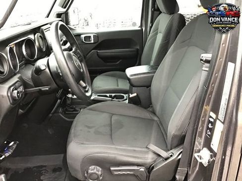Used 2021 Jeep Wrangler Unlimited Sport AWD/4WD image 9
