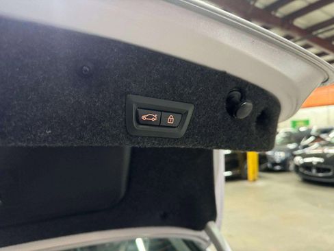 Used 2014 BMW 550i xDrive Sedan image 49