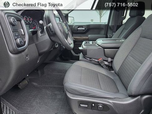 Used 2019 Chevrolet Silverado 1500 LT w/ Texas Edition image 9