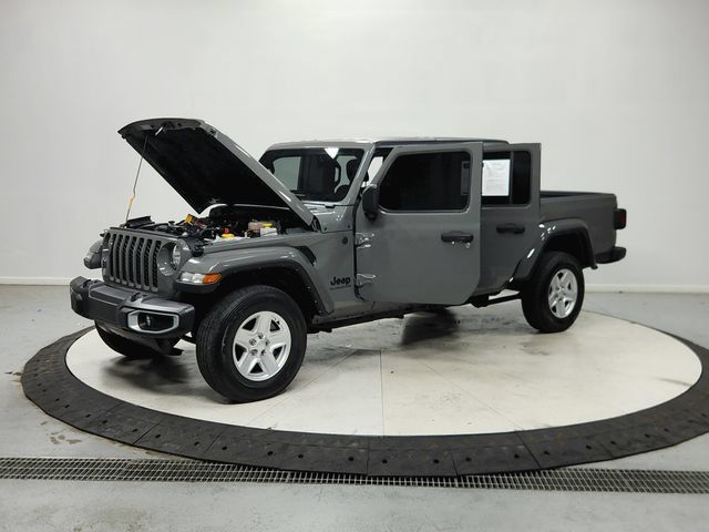 Used 2022 Jeep Gladiator Sport AWD/4WD image 12