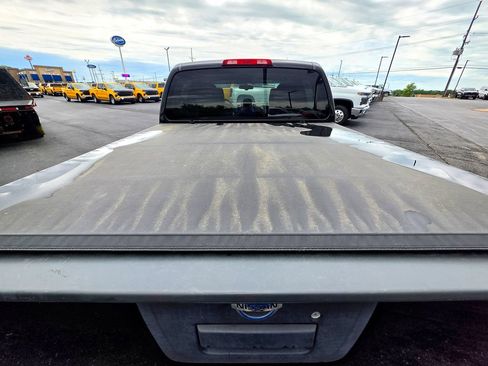 Used 2013 Nissan Frontier SV AWD/4WD image 5