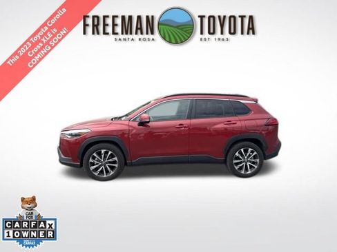 Used 2023 Toyota Corolla Cross XLE w/ Convenience Package FWD image 1