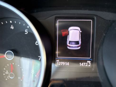 Used 2021 Volkswagen Tiguan SE FWD image 7