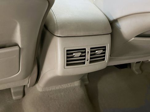 Used 2009 Toyota Camry Hybrid image 28