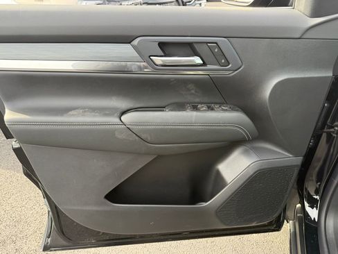 New 2026 GMC Terrain Elevation w/ Black Edition AWD/4WD image 15