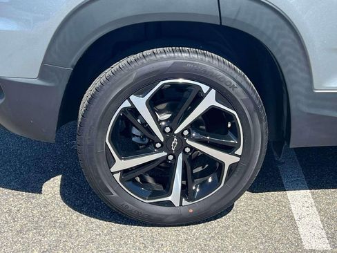 Used 2023 Chevrolet TrailBlazer RS w/ Convenience Package AWD/4WD image 11