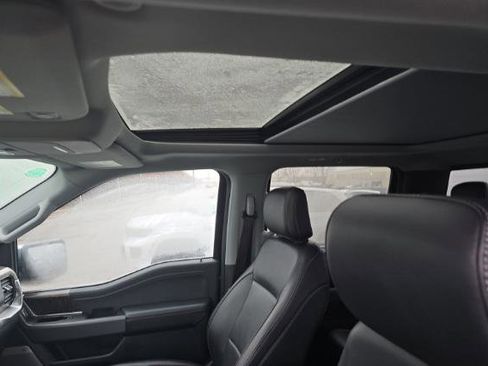 Used 2023 Ford F150 Lariat w/ Equipment Group 502A High image 9