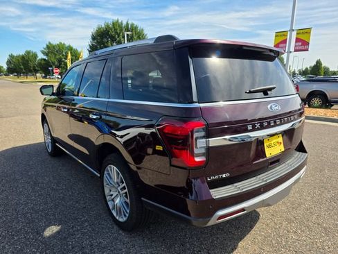 Used 2024 Ford Expedition Limited AWD/4WD image 11
