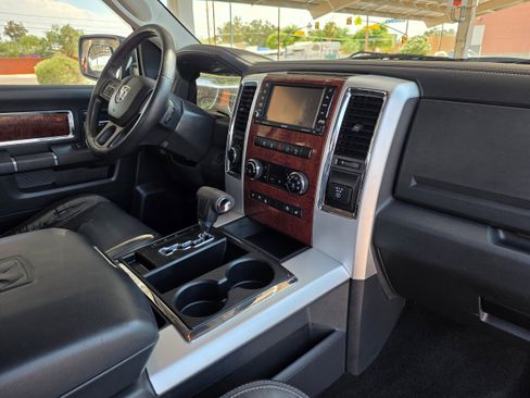 Used 2012 RAM 1500 Laramie AWD/4WD image 27