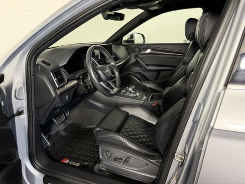 Used 2018 Audi SQ5 Premium Plus w/ Navigation Package AWD/4WD image 15