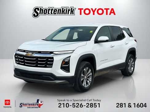 Used 2025 Chevrolet Equinox LT FWD image 1