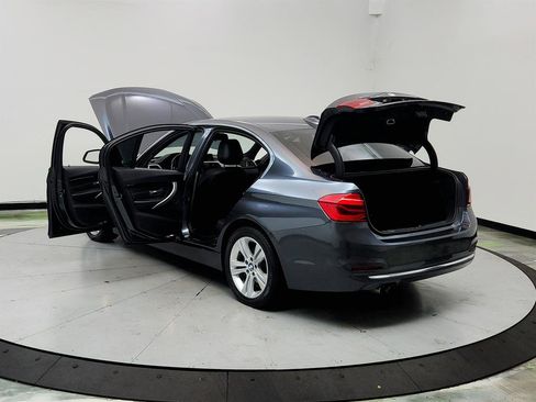 Used 2016 BMW 328i xDrive Sedan AWD/4WD image 12
