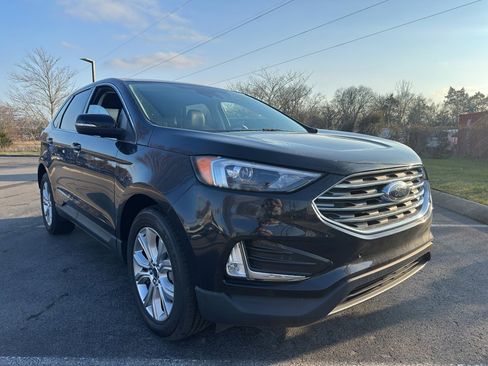 Used 2022 Ford Edge Titanium image 1