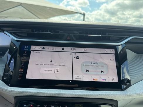 New 2026 Jeep Cherokee Laredo AWD/4WD image 14