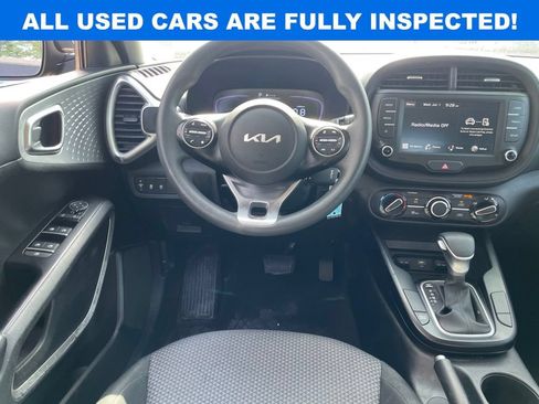 Used 2025 Kia Soul LX FWD image 12