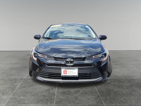 Certified 2025 Toyota Corolla LE FWD image 2
