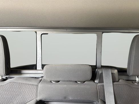 Used 2021 Chevrolet Silverado 1500 LT Trail Boss w/ Convenience Package II image 28