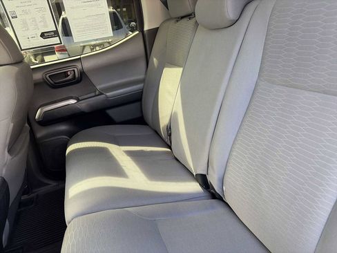 Used 2017 Toyota Tacoma SR5 image 23
