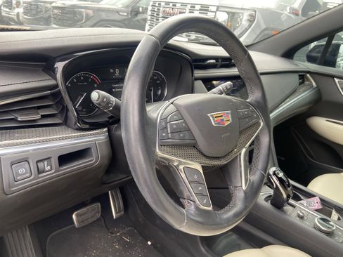 Used 2022 Cadillac XT5 Sportv image 14