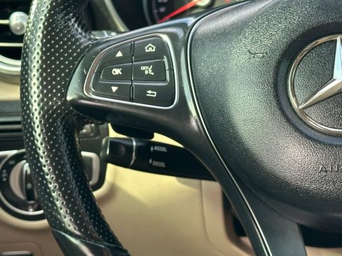 Used 2017 Mercedes-Benz GLC 300 w/ Premium 1 Package image 28