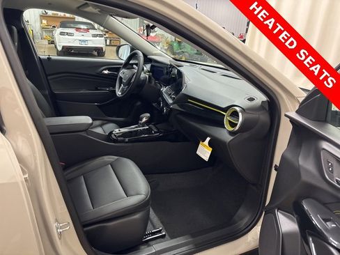 New 2026 Chevrolet Trax ACTIV w/ Sunroof Package image 16